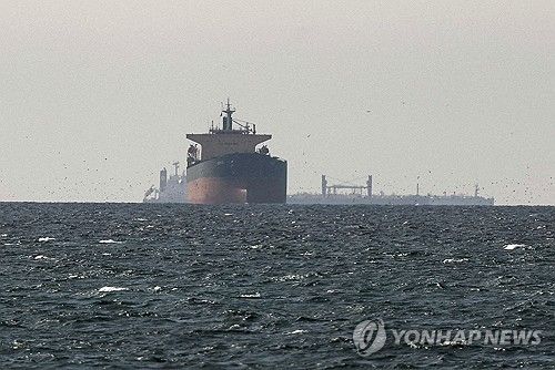 호르무즈 해협 인근 걸프 해역의 상선