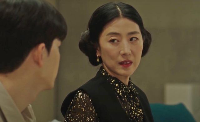 '가우스전자'에 출연한 배우 최반야