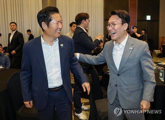 대화하는 김민석-정청래