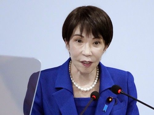 베트남에서 신 FOIP 구상을 발표하는 다카이치 사나에 일본 총리
