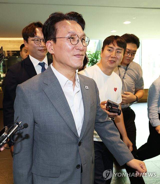 김민석 국무총리, 청년 당선인 워크숍 참석