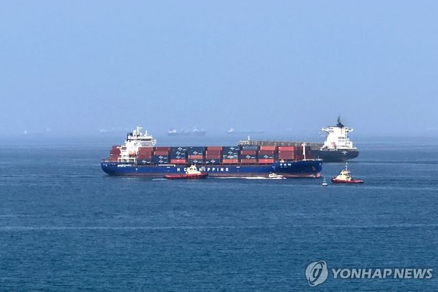 호르무즈 해협의 유조선