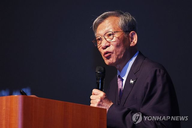 특강하는 유홍준 국립중앙박물관장