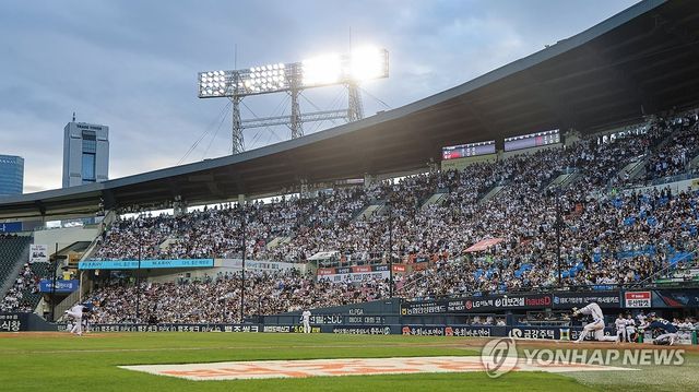 역대 최소 경기 400만 관중 돌파한 프로야구
