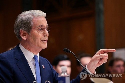 상원 재무위 청문회 참석한 베선트 장관 