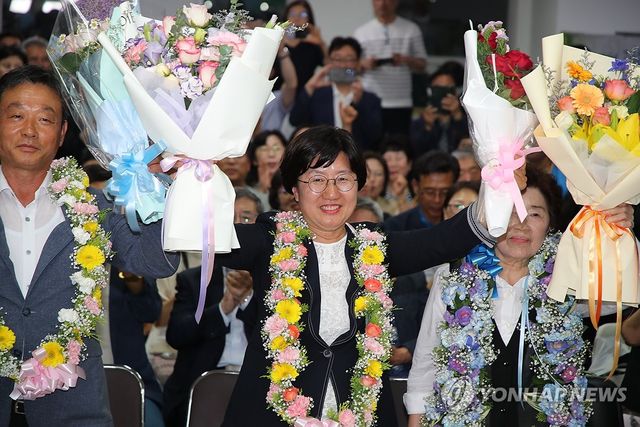 활짝 웃는 고의숙 제주도교육감 후보