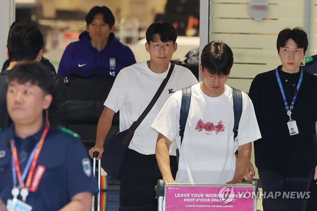 아쉬운 월드컵 마친 대표팀