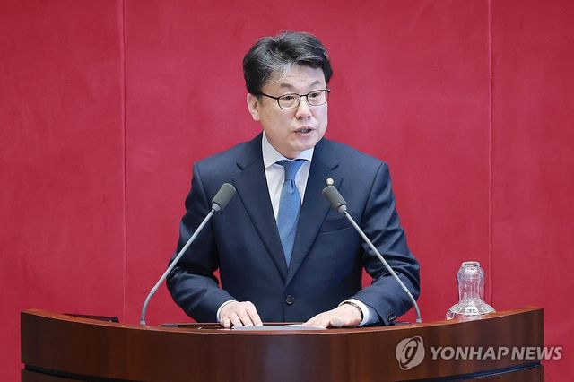 진성준 국회 국방위원장