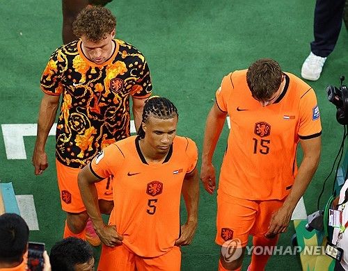 고개 숙인 '오렌지 군단'