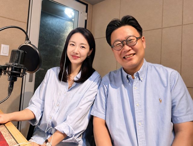 서경덕 성신여대 교수(오른쪽)와 배우 소이현