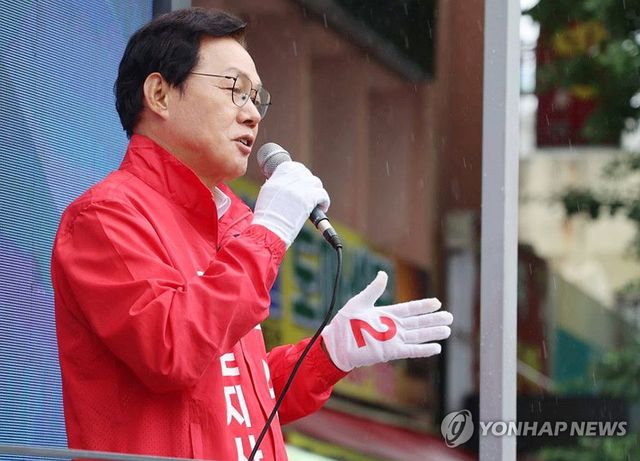 현장 유세하는 박완수 경남지사 당선인