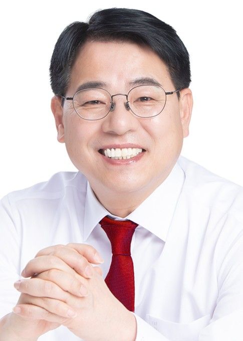 윤일현 당선인