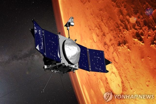 화성 궤도를 도는 탐사선 메이븐 일러스트레이션