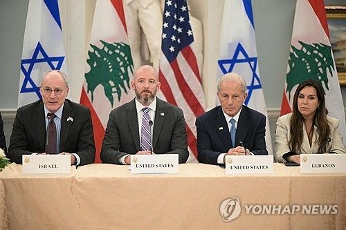 미국의 중재로 열린 이스라엘-레바논 평화 회담