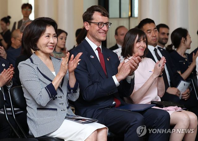 김혜경 여사, 한불수교 140주년 행사 참석