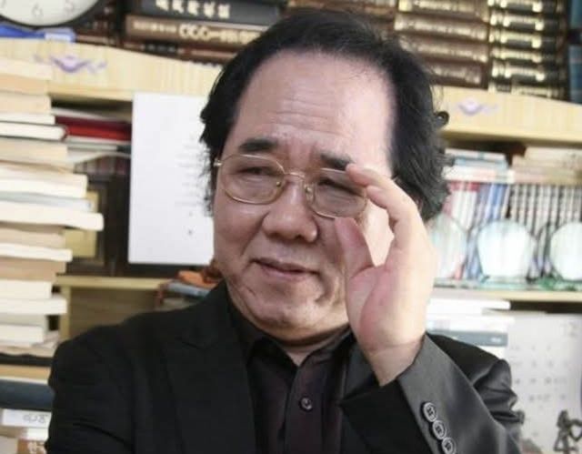 [한만수 작가 페이스북 캡처]