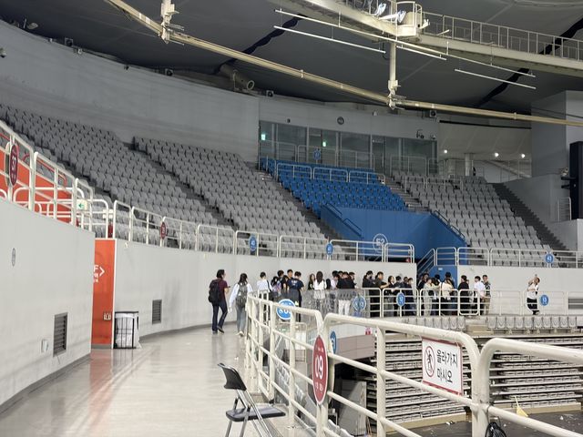 올림픽공원 핸드볼경기장 개표소 내부 고립