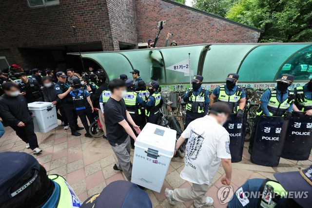 잠실7동 2투표소 투표함 이송
