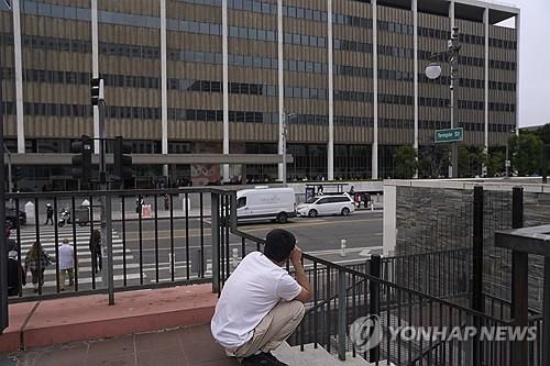 미 로스앤젤레스의 연방 이민국 청사