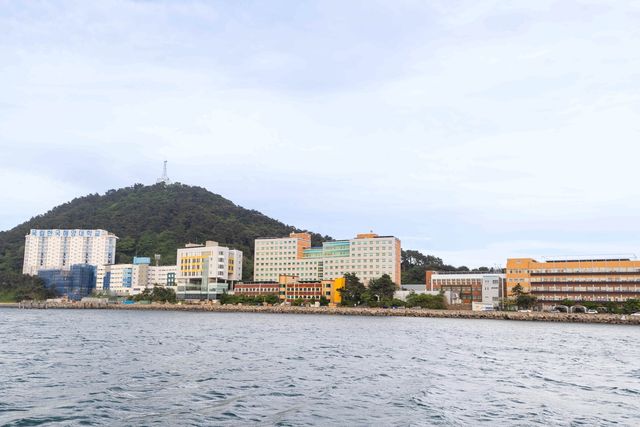 국립한국해양대 아라관 전경