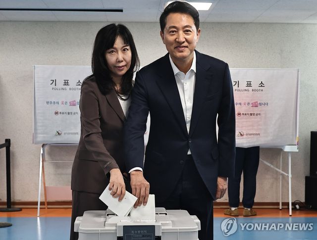 투표하는 오세훈 서울시장 후보