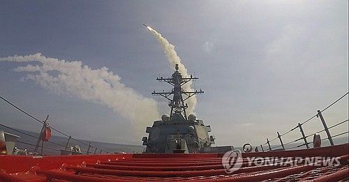 개전 초 미군 함정에서 이란을 향해 발사된 토마호크 미사일