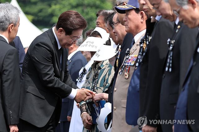 이재명 대통령, 현충일 추념식 참석