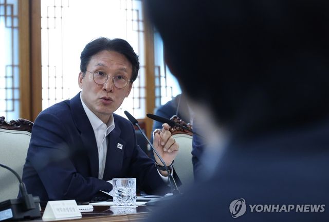 발언하는 김민석 국무총리