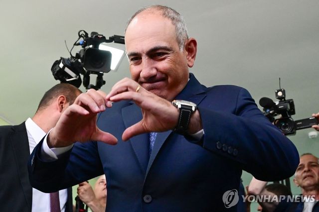 니콜 파시냔 아르메니아 총리