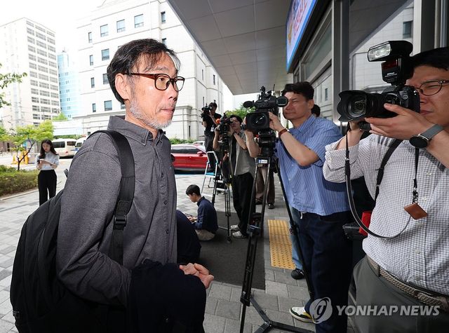 고발인 조사 받으러 가는 김순환 서민위 사무총장