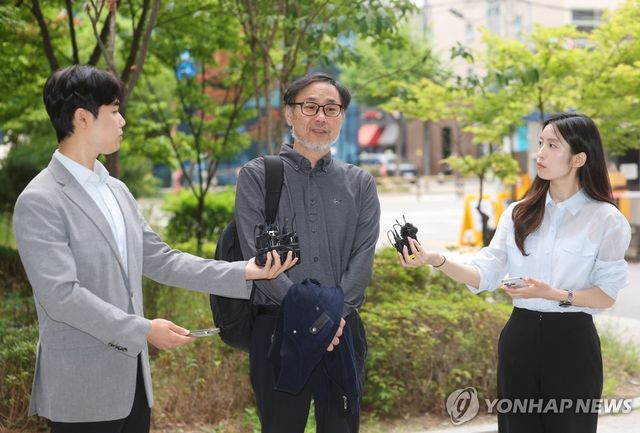 투표용지 부족 사태 관련 고발인 조사