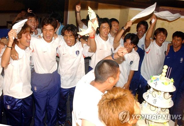 월드컵 축구 4강 진출 자축하는 한국 대표선수들(전수영)