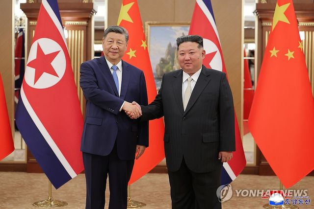 시진핑 중국 국가주석과 김정은 북한 국무위원장