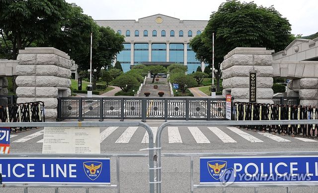 무거운 분위기 속 중앙선관위