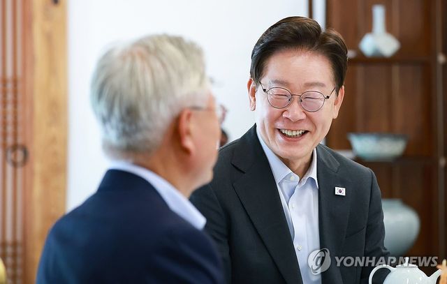 이재명 대통령ㆍ문재인 전 대통령, 오찬회동