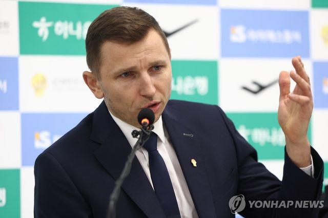 마줄스 감독, 남자 농구 국가대표 명단 발표