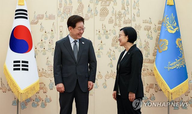 이재명 대통령과 한성숙 국무총리
