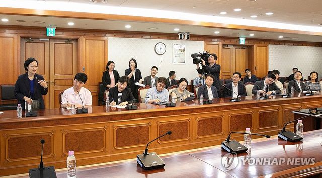 인공지능 강연 참석한 한성숙 국무총리