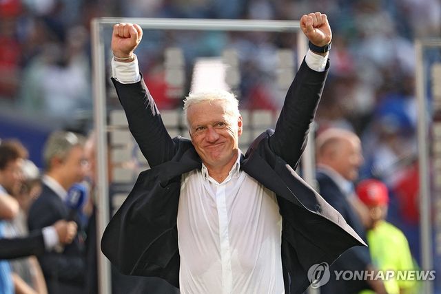 데샹 감독.