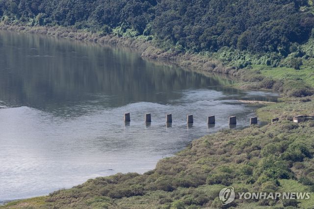 임진강 상류 민간인통제선 내 장군교