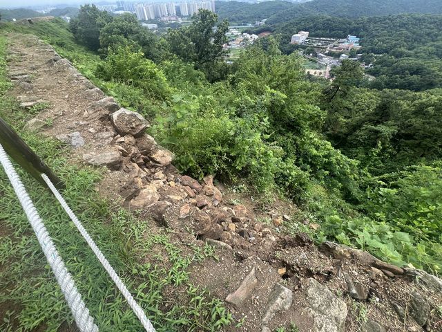 사적 '오산 독산성과 세마대지' 피해 모습 