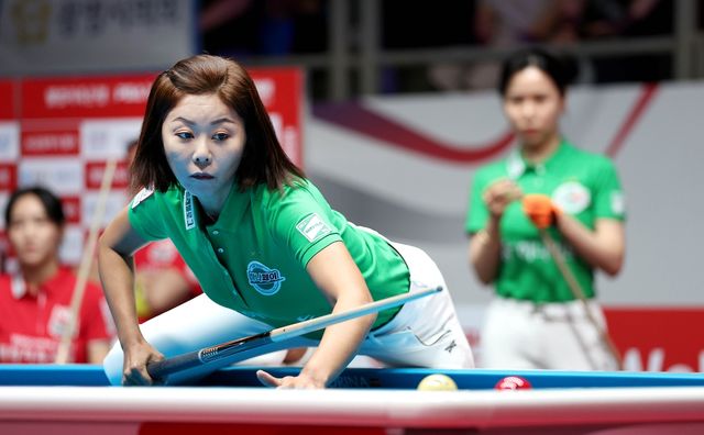 5연승으로 팀리그 1위를 달리는 하나카드 김가영