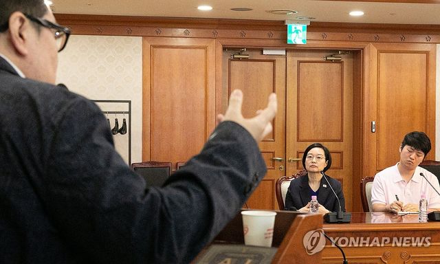 인공지능 강연 참석한 한성숙 국무총리