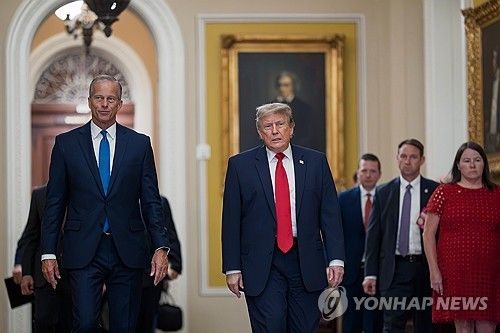 의회 찾은 트럼프 대통령