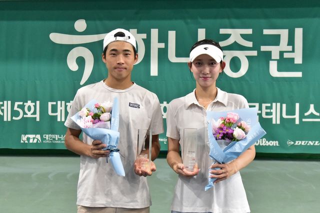 왼쪽부터 정연수(명지대), 민설아(한국체대)
