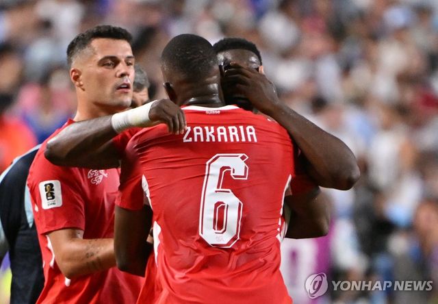 우는 엠볼로