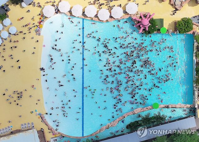 폭염엔 워터파크