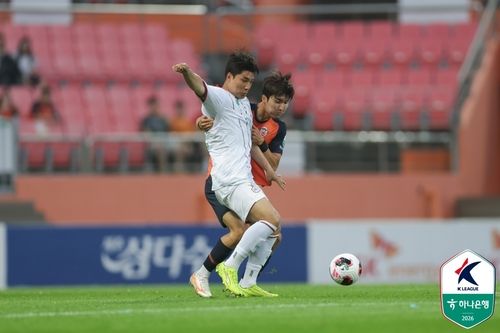 고전하는 주민규