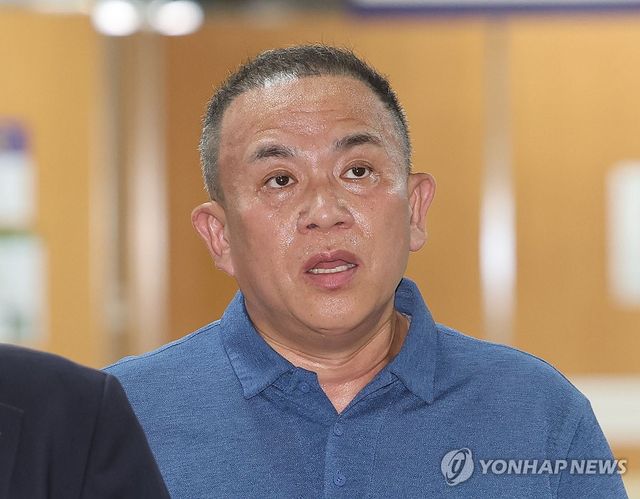 법정 향하는 명태균