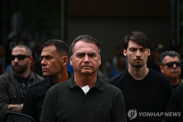 가택연금 중인 자이르 보우소나루 전 대통령